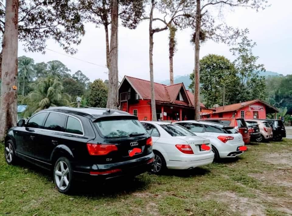 Lopoh Waterfront Budget Chalets Villa Hulu Langat Bagian luar foto