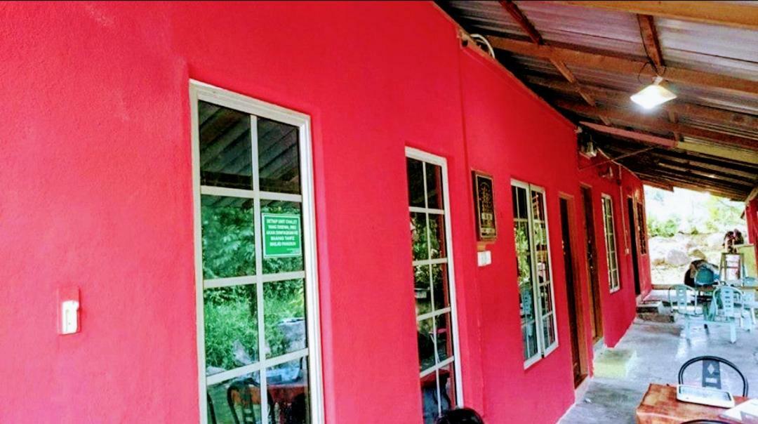 Lopoh Waterfront Budget Chalets Villa Hulu Langat Bagian luar foto